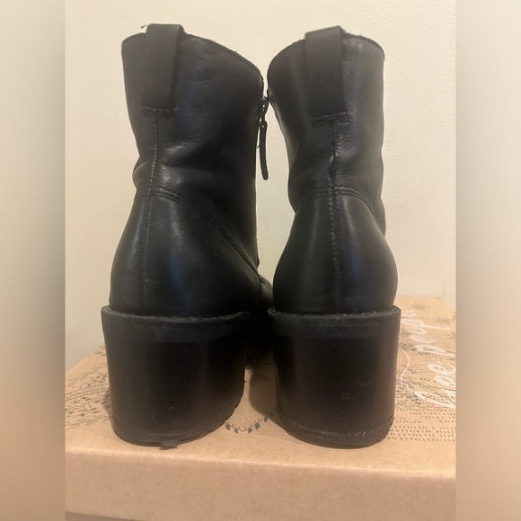 Black Heeled Aldo Boots, Size, 8.5 - Picture 3 of 5